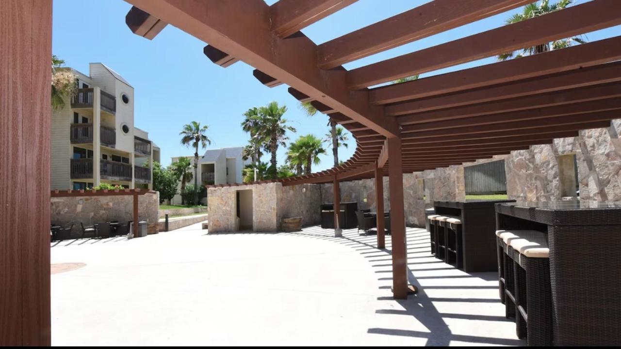 شقة Ocean Breeze Retreat 2Bed 2Bath, Heated Pool! جنوب جزيرة بادري المظهر الخارجي الصورة